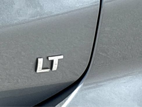 Used 2024 Chevrolet Equinox LT FWD image 24