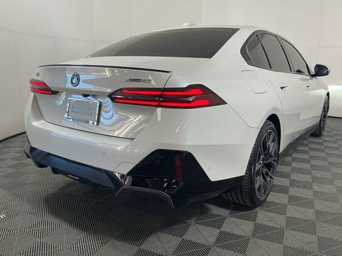 Certified 2025 BMW i5 xDrive40 w/ M Sport Package image 5