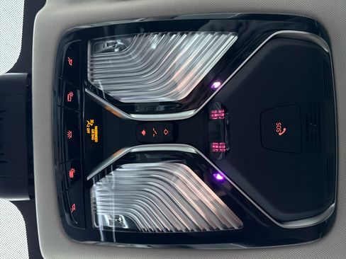 Used 2020 BMW X7 xDrive40i w/ Premium Package image 75