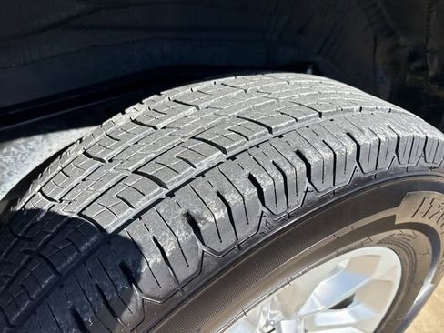 Used 2019 Toyota 4Runner SR5 w/ Phone Cable & Charge Package image 10