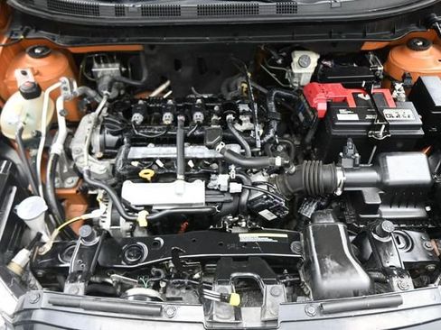 Used 2022 Nissan Kicks SV FWD image 28