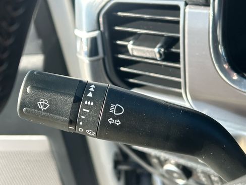 Used 2021 Ford F150 Lariat image 30