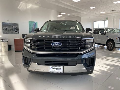 New 2025 Ford Expedition Platinum w/ Platinum Ultimate Package image 22