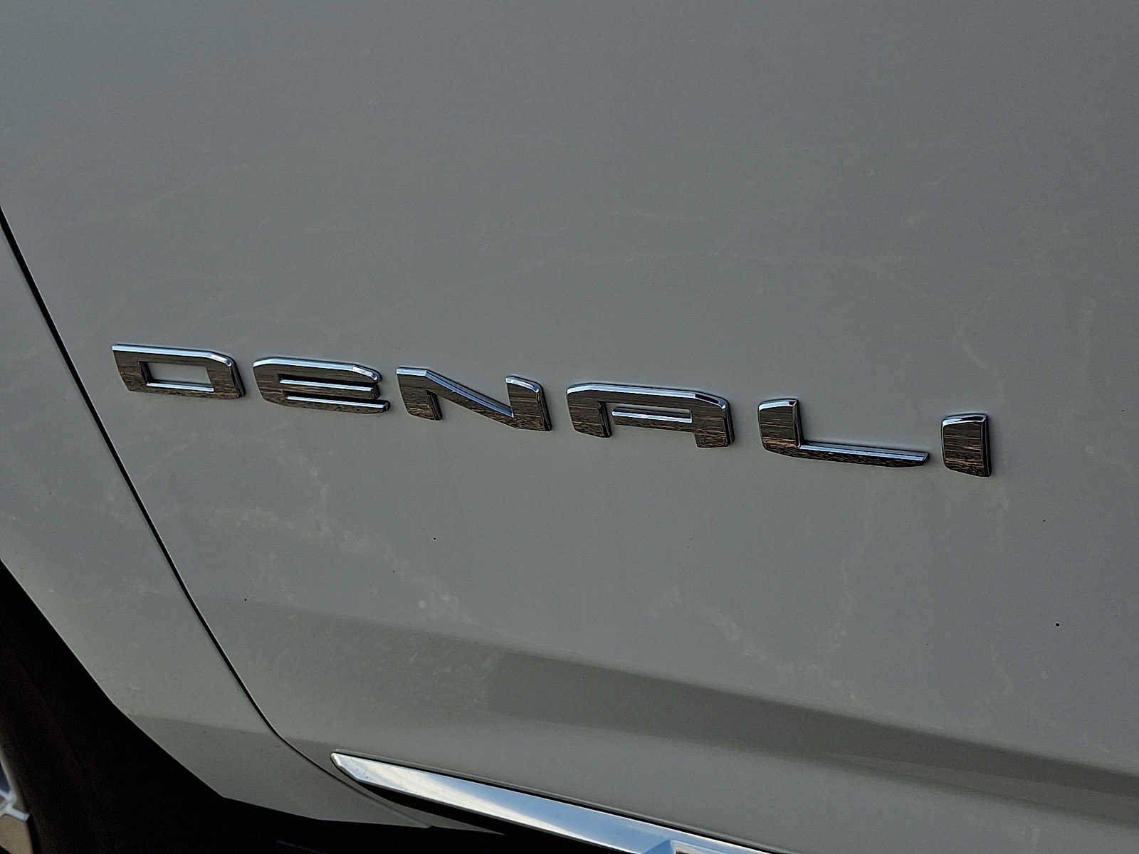 Used 2024 GMC Yukon Denali w/ Denali Reserve Package AWD/4WD image 31