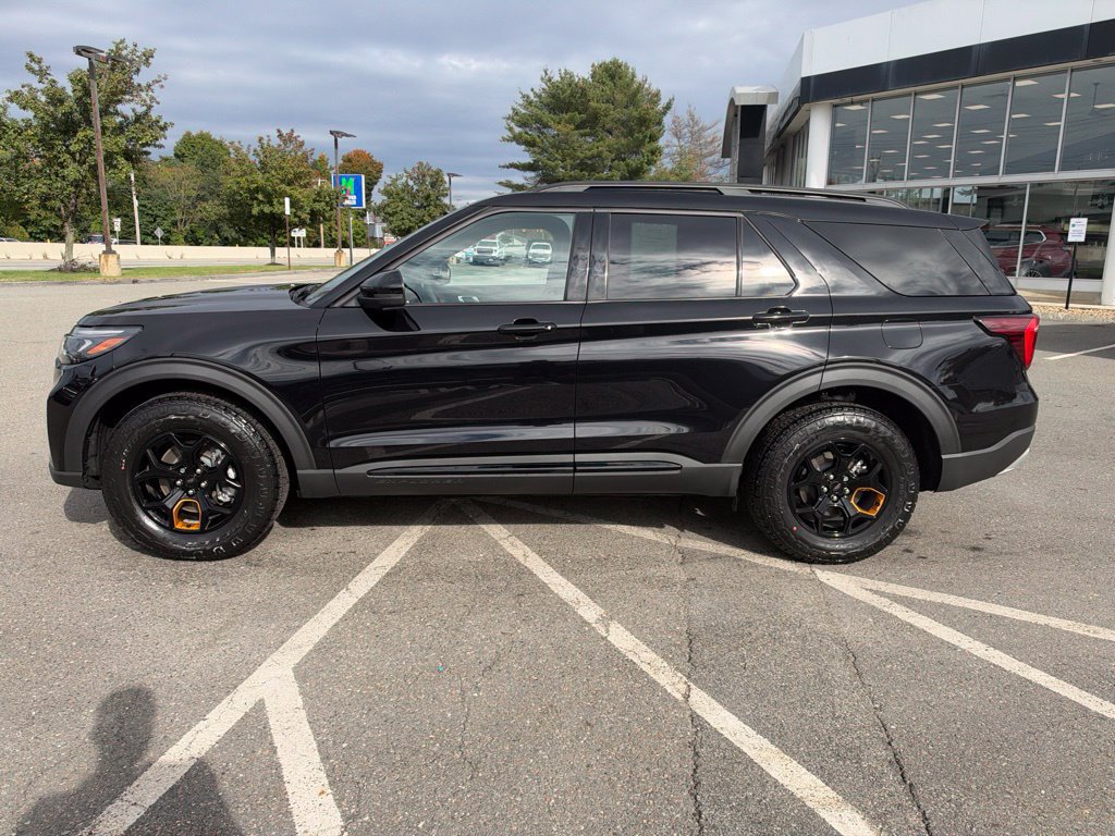 Used 2026 Ford Explorer Tremor AWD/4WD image 2