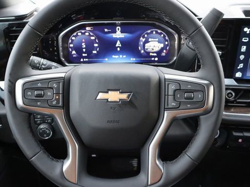New 2026 Chevrolet Silverado 1500 LT w/ Safety Package AWD/4WD image 7