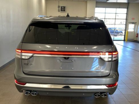 Certified 2023 Lincoln Aviator Reserve w/ Equipment Group 201A image 6