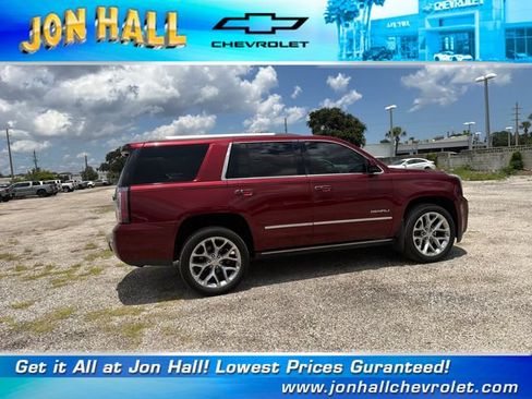 Used 2018 GMC Yukon Denali w/ Open Road Package AWD/4WD image 12