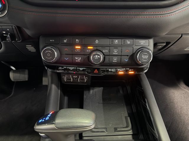 Used 2023 Dodge Durango Citadel RWD image 23