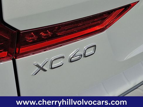New 2026 Volvo XC60 T8 Ultra w/ Protection Package Premier image 16