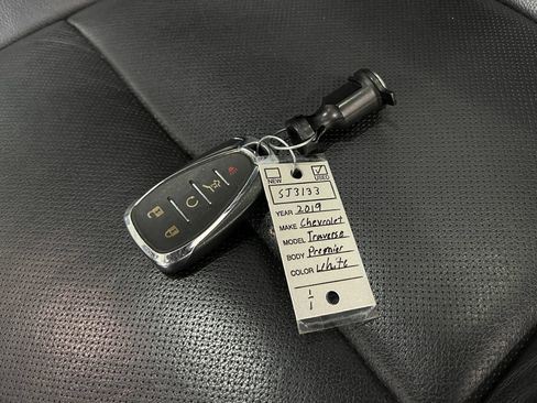 Used 2019 Chevrolet Traverse Premier w/ Driver Confidence II Package FWD image 39