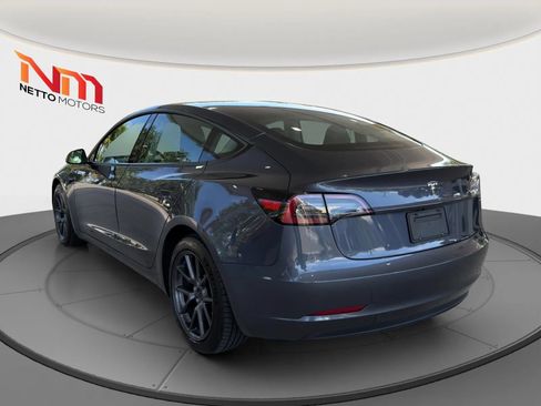 Used 2023 Tesla Model 3 Standard Range RWD image 3