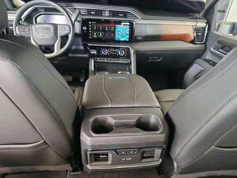New 2026 GMC Sierra 2500 Denali w/ Denali Reserve Package AWD/4WD image 37