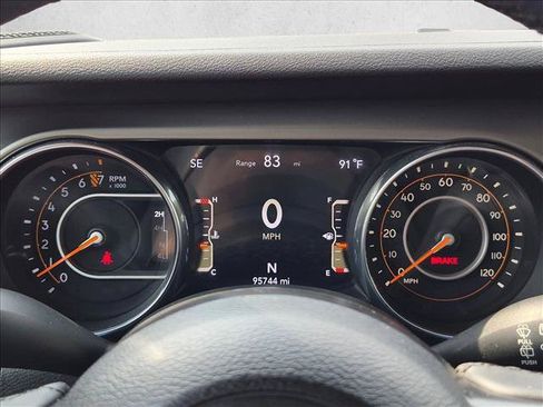 Used 2018 Jeep Wrangler Unlimited Sport S AWD/4WD image 10
