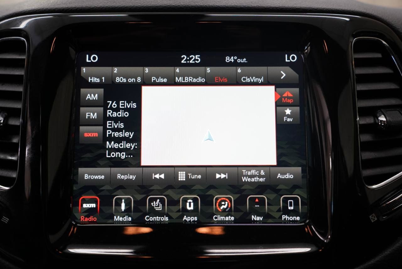 Used 2018 Jeep Compass Limited w/ Navigation Group AWD/4WD image 19