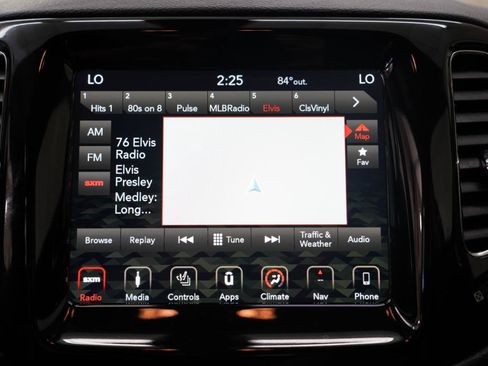 Used 2018 Jeep Compass Limited w/ Navigation Group AWD/4WD image 19