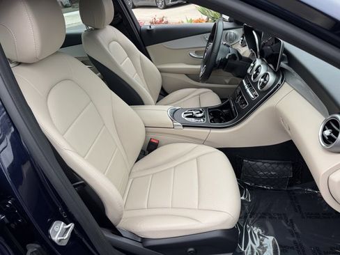 Used 2020 Mercedes-Benz C 300 Sedan image 6
