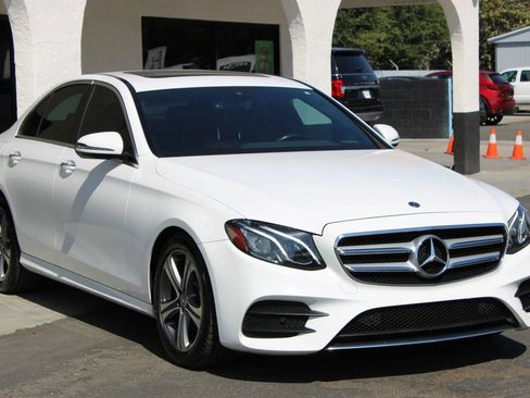 Used 2019 Mercedes-Benz E 300 image 4