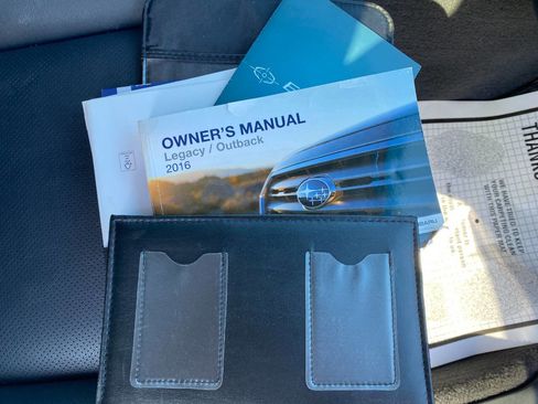 Used 2016 Subaru Outback 3.6R Limited image 35