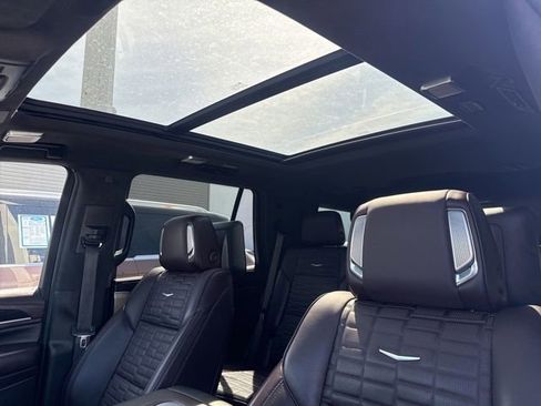 Used 2021 Cadillac Escalade Sport Platinum AWD/4WD image 26