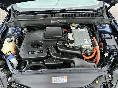 Used 2019 Ford Fusion SE image 19