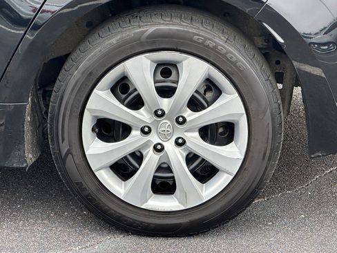 Used 2023 Toyota Corolla LE image 9