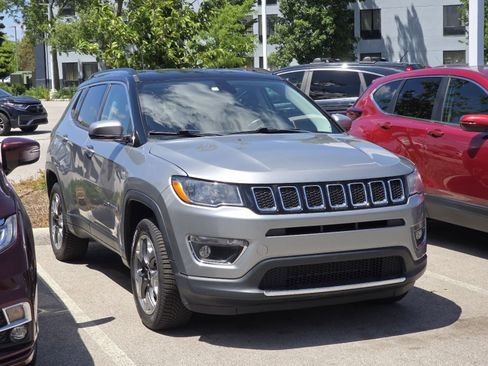 Used 2020 Jeep Compass Limited w/ Safety & Security Group AWD/4WD image 2