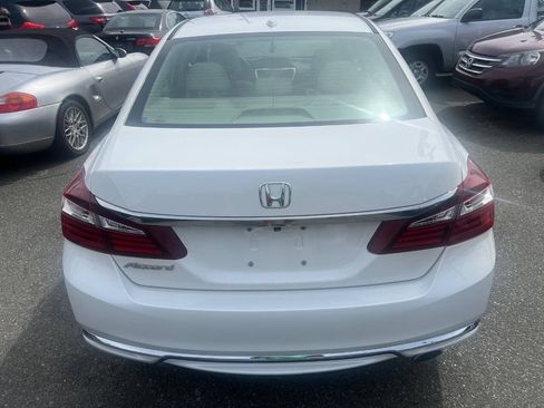 Used 2016 Honda Accord EX-L image 3