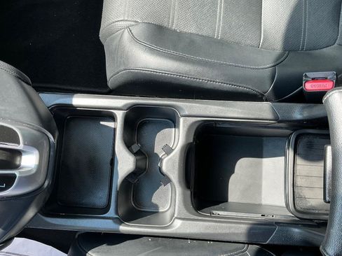 Used 2020 Honda CR-V EX-L image 19