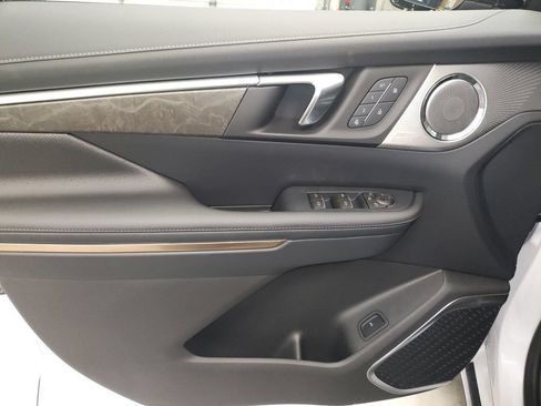 New 2026 Buick Enclave Avenir w/ Super Cruise Package FWD image 25