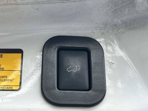 Used 2012 Toyota Sienna XLE FWD image 12