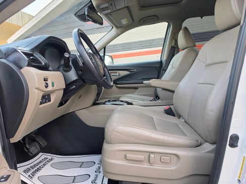 Used 2018 Honda Pilot Touring image 36