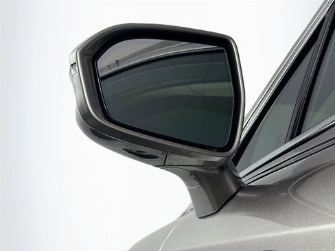 Used 2021 Lincoln Nautilus Reserve w/ Cargo Utility Package image 10