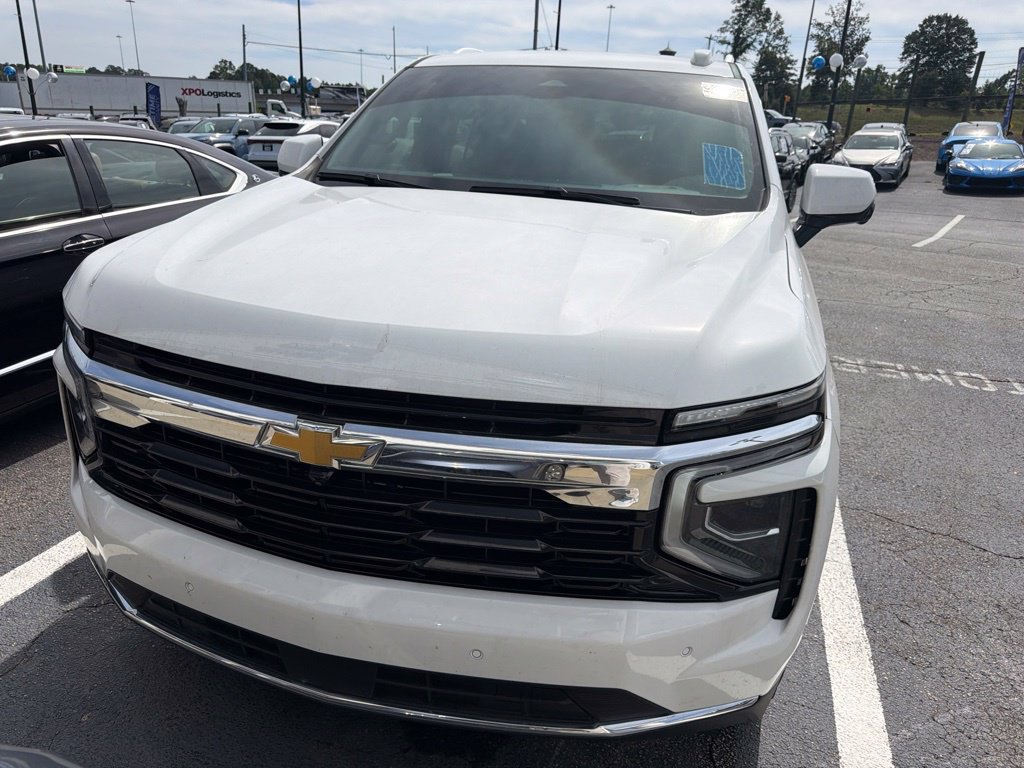 Used 2025 Chevrolet Tahoe LS RWD image 1