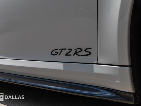 Used 2018 Porsche 911 GT2 RS RWD image 22