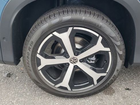 New 2026 Volkswagen Tiguan SE image 5