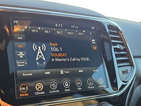 Used 2020 Jeep Grand Cherokee Altitude image 15