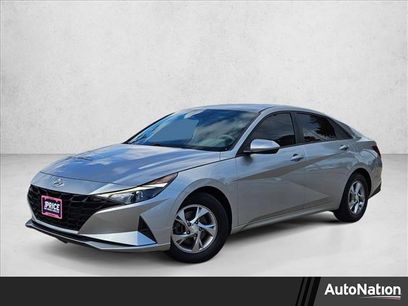 Used 2022 Hyundai Elantra SE