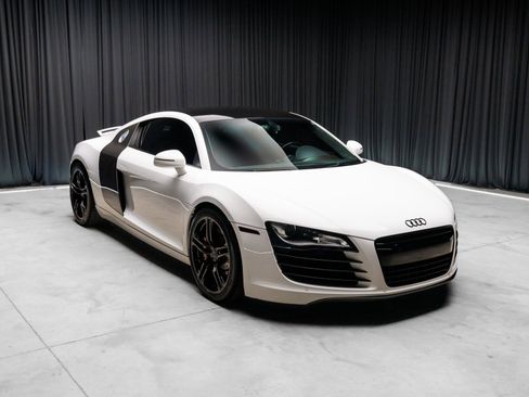 Used 2009 Audi R8 V8 image 15