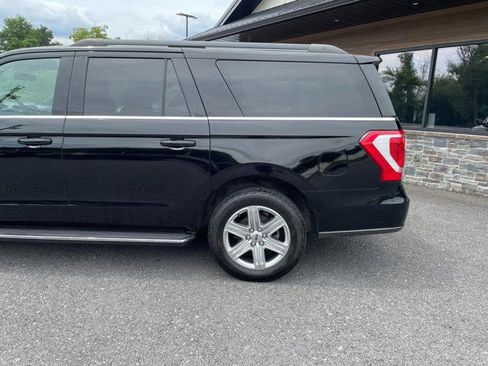 Used 2018 Ford Expedition Max XLT w/ Equipment Group 202A AWD/4WD image 4