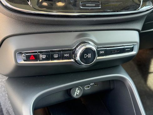 New 2026 Volvo XC40 B5 Plus w/ Protection Package Premier image 25