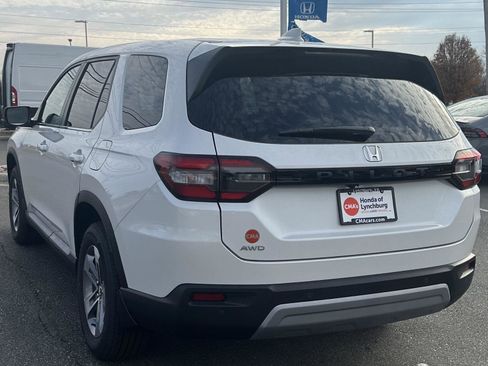 New 2025 Honda Pilot EX-L image 3