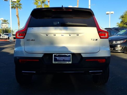 Used 2020 Volvo XC40 T5 R-Design w/ Protection Package image 4