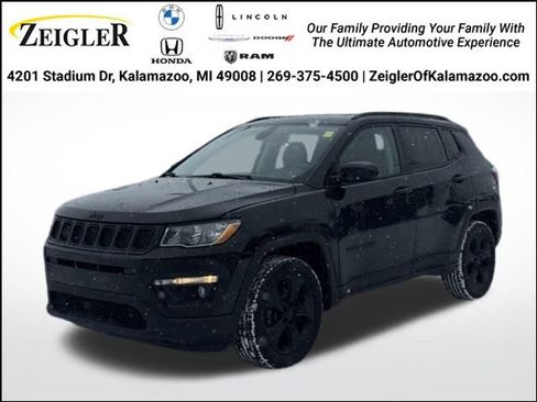 Used 2021 Jeep Compass Latitude image 1