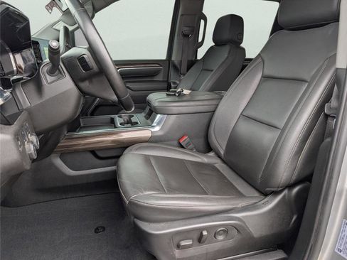 Used 2025 Chevrolet Silverado 2500 LT w/ Trail Boss Package image 13