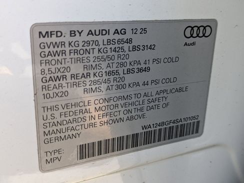 New 2025 Audi Q6 e-tron Premium Plus AWD/4WD image 17