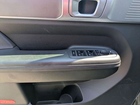 Used 2025 Hyundai Santa Fe SEL AWD/4WD image 14