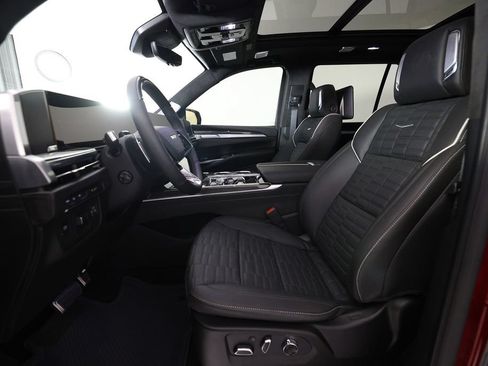 Used 2026 Cadillac Escalade V AWD/4WD image 17