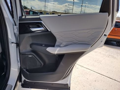 New 2026 Mitsubishi Outlander SEL AWD/4WD image 34