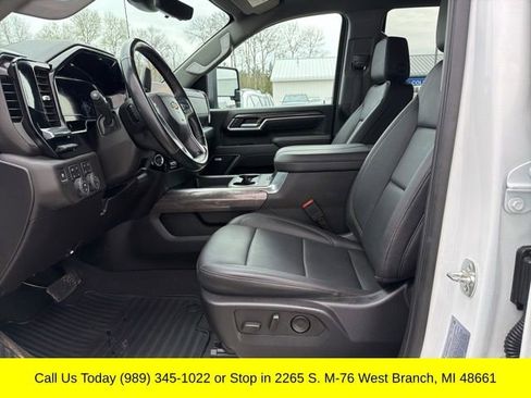 Used 2025 Chevrolet Silverado 2500 LTZ w/ LTZ Premium Package AWD/4WD image 15